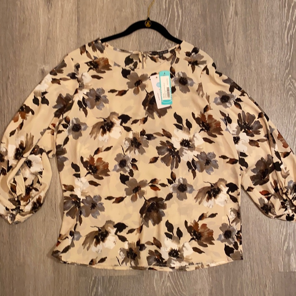 Floral West Kei brand new blouse